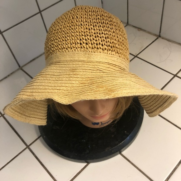 Women's George 1 size - Sun hat for those days on the beach or in the sun- used. - Picture 1 of 8